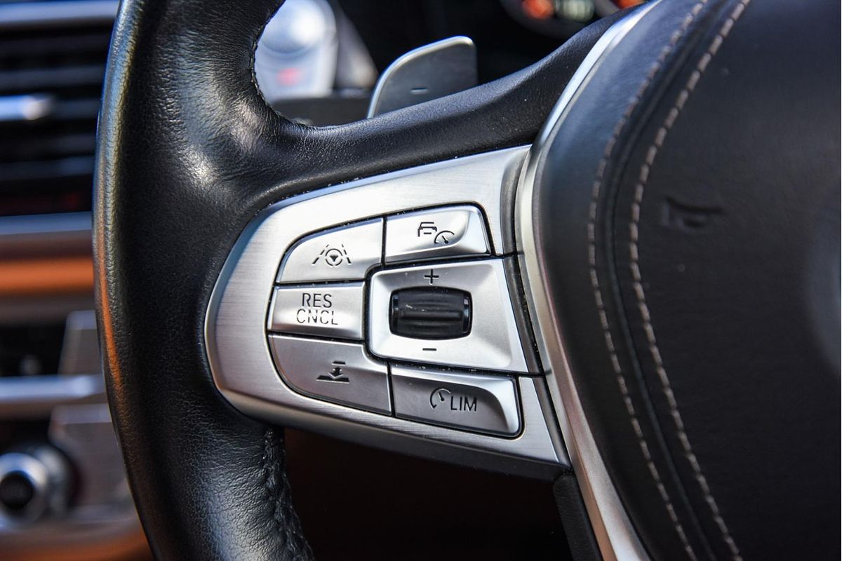 2016 BMW 7 Series 750i G11