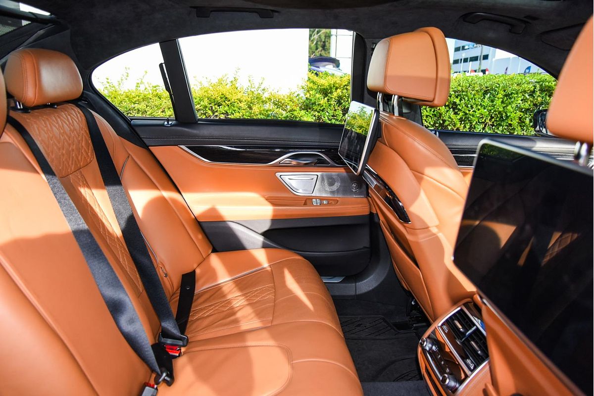 2016 BMW 7 Series 750i G11