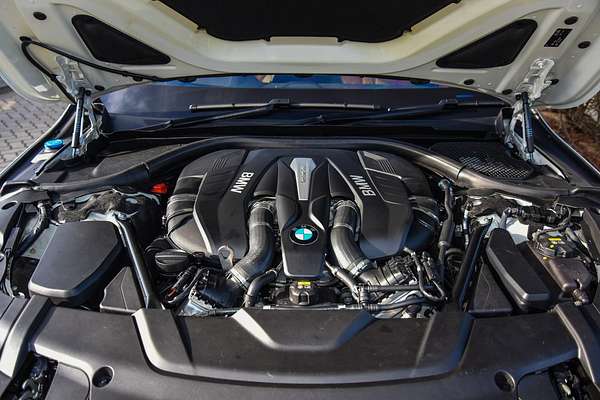 2016 BMW 7 Series 750i G11