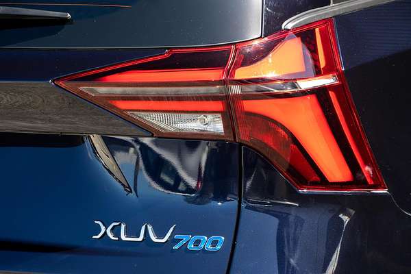 2025 Mahindra XUV700 AX7L