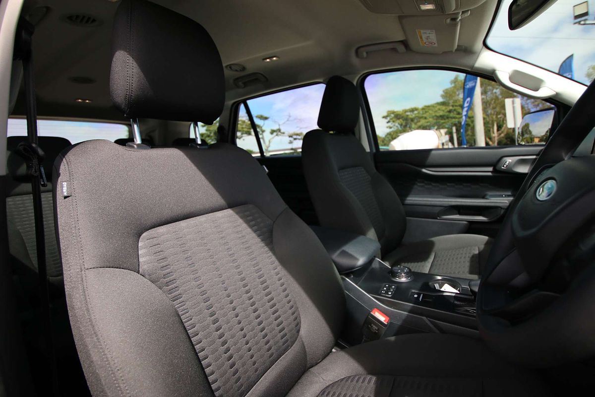 2024 Ford Everest Ambiente