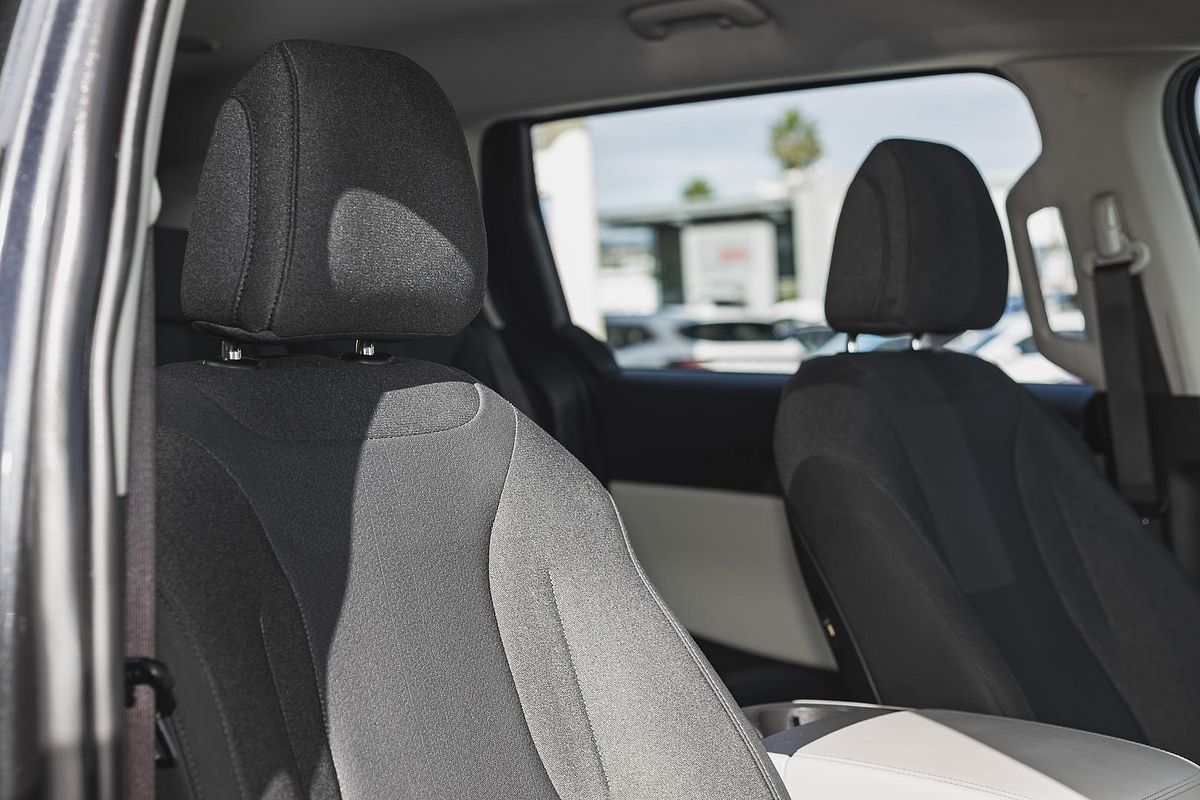 2022 Kia Carnival S KA4