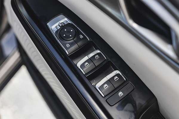 2022 Kia Carnival S KA4