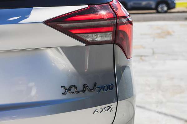 2023 Mahindra XUV700 AX7L