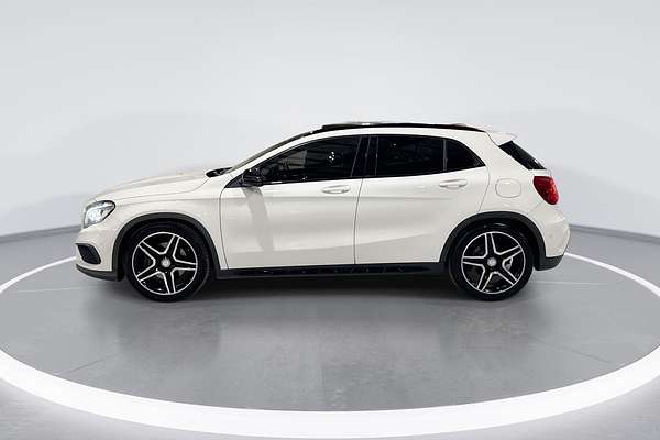 2014 Mercedes-Benz GLA-Class GLA250 X156