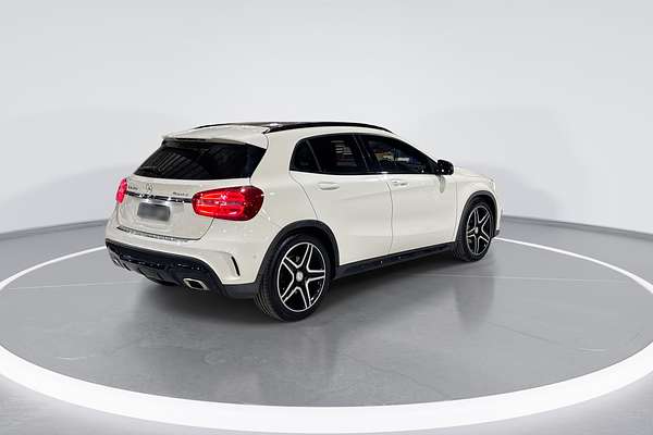 2014 Mercedes-Benz GLA-Class GLA250 X156