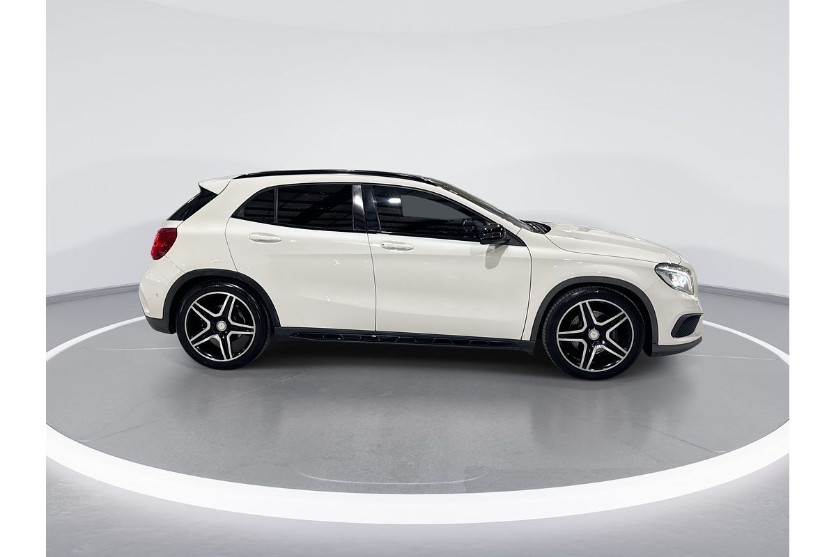 2014 Mercedes-Benz GLA-Class GLA250 X156