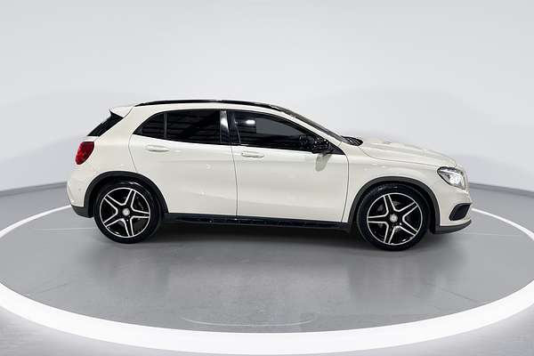 2014 Mercedes-Benz GLA-Class GLA250 X156
