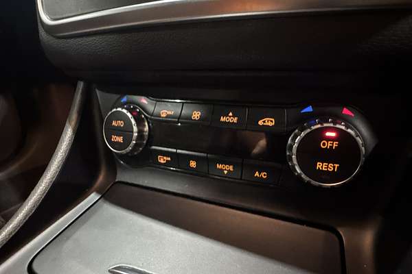 2014 Mercedes-Benz GLA-Class GLA250 X156