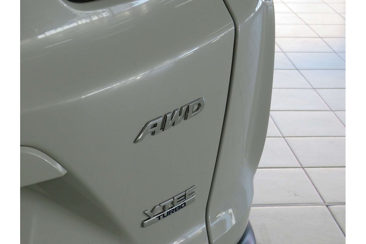 2023 Honda CR-V VTi LX AWD RW