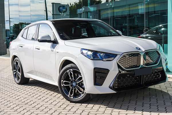 2024 BMW iX2 xDrive30 M Sport U10
