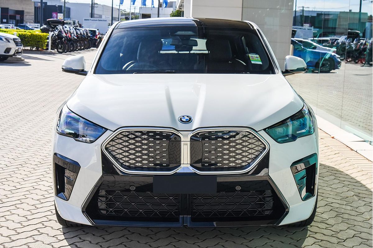 2024 BMW iX2 xDrive30 M Sport U10
