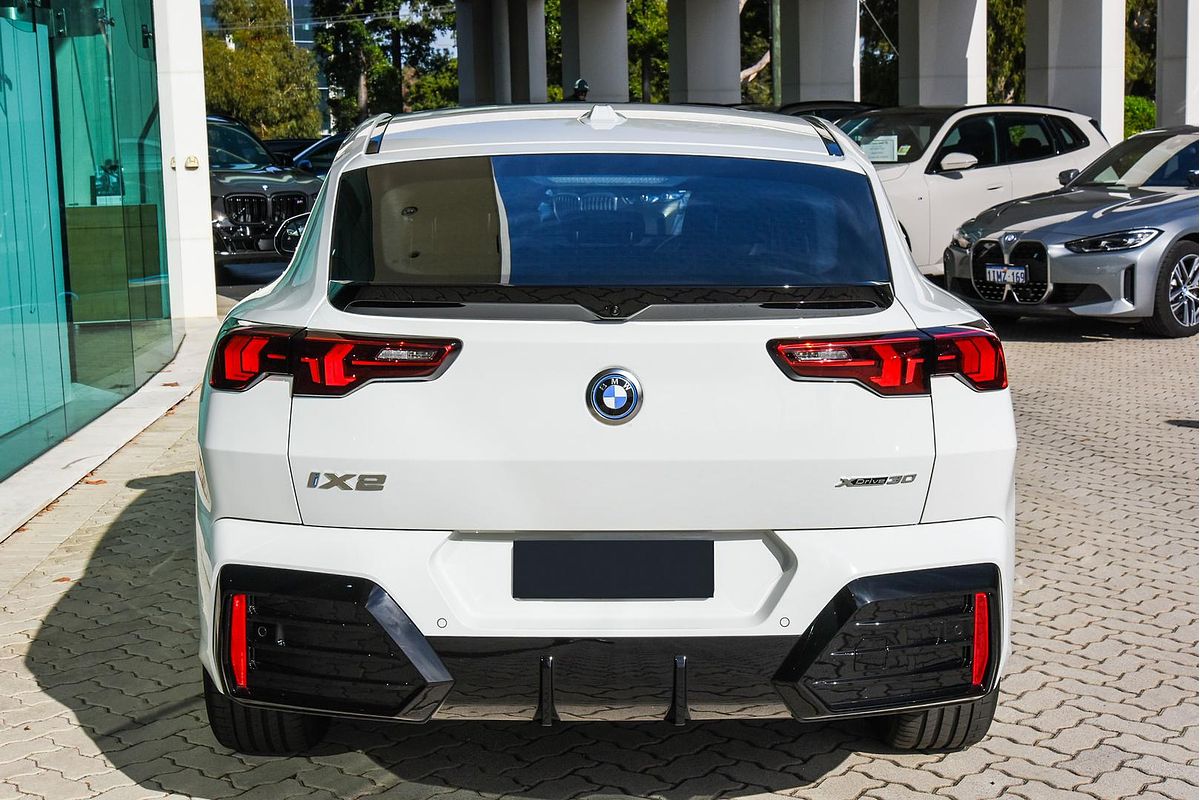 2024 BMW iX2 xDrive30 M Sport U10