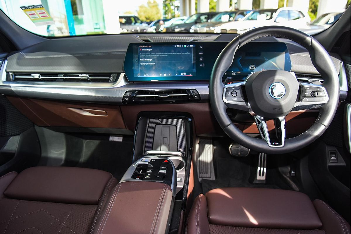 2024 BMW iX2 xDrive30 M Sport U10