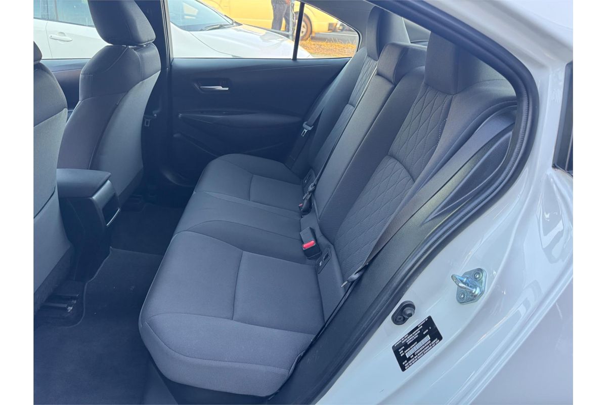 2020 Toyota COROLLA ASCENT SPORT HYBRID ZWE211R