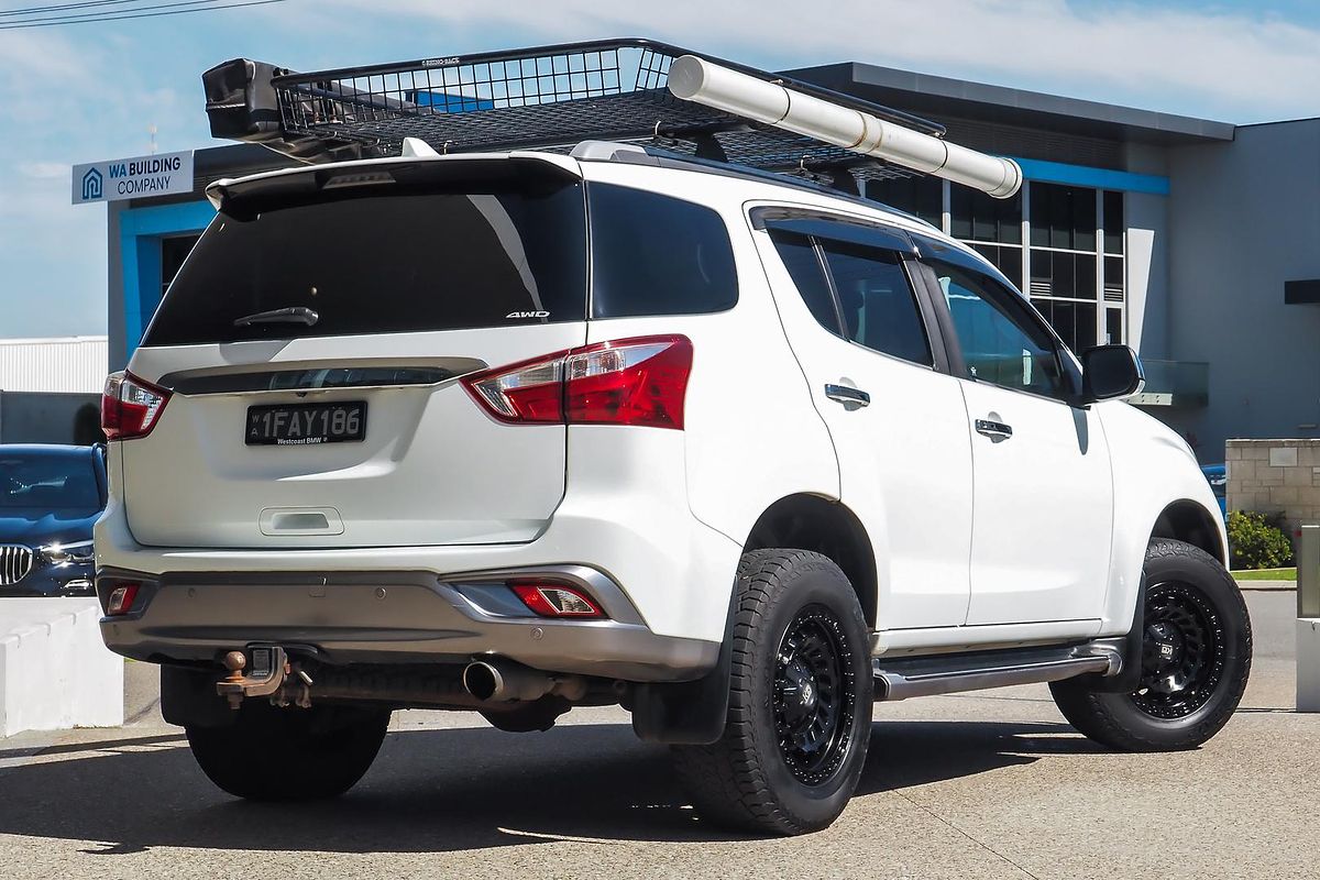 2017 Isuzu MU-X LS-T