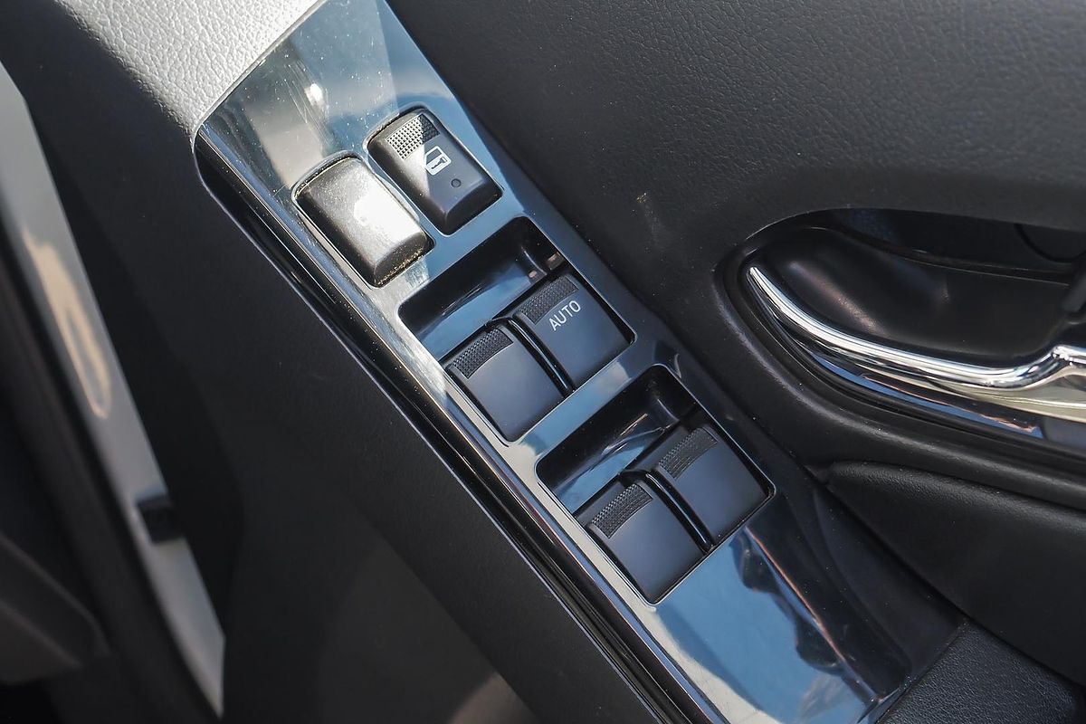 2017 Isuzu MU-X LS-T