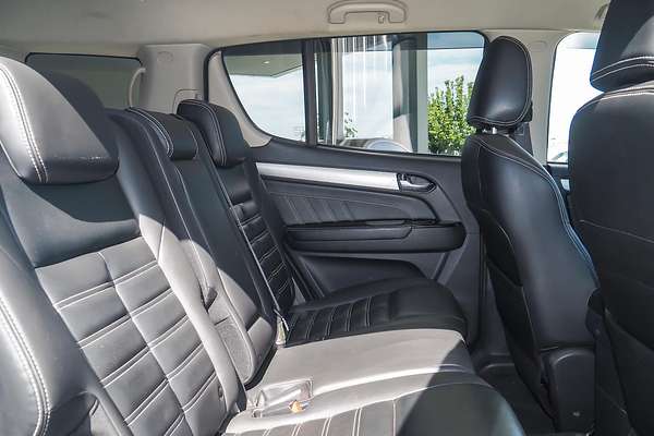 2017 Isuzu MU-X LS-T