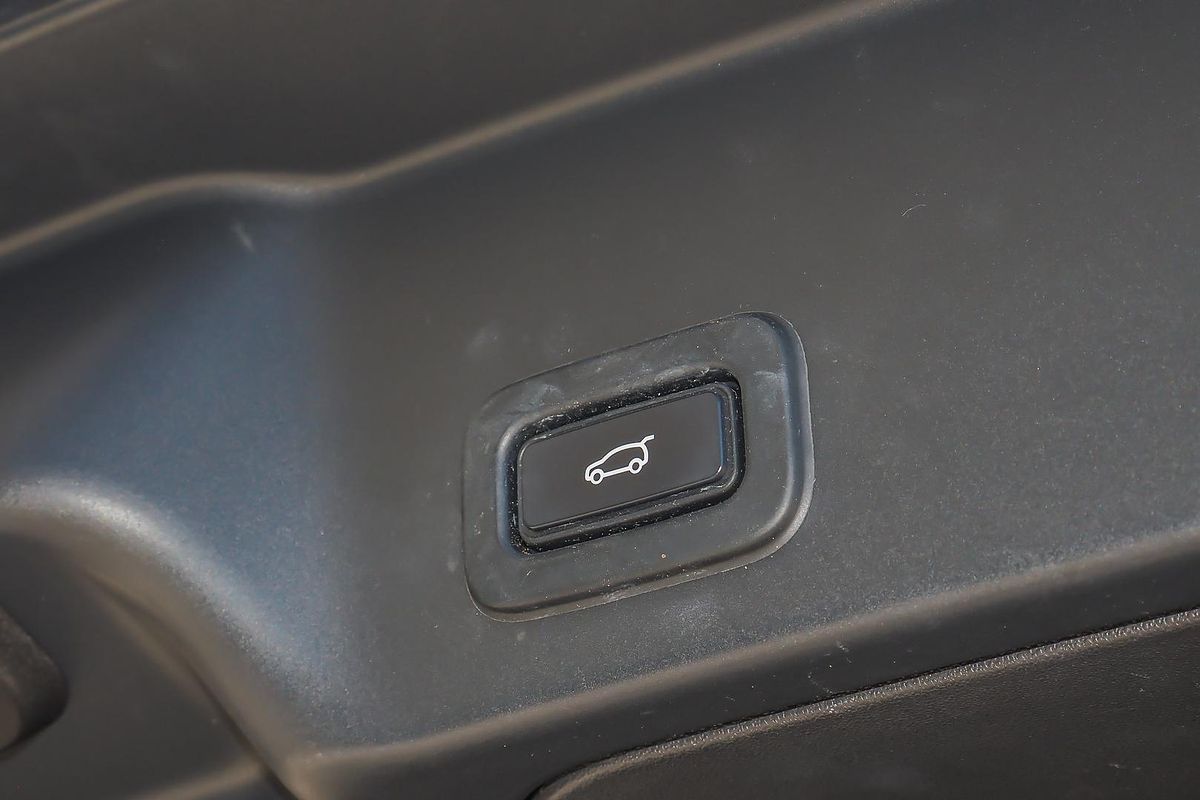 2019 Land Rover Range Rover Evoque P200 S L551