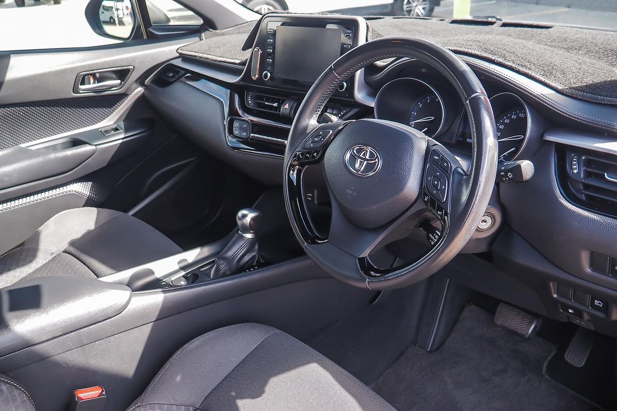 2020 Toyota C-HR NGX10R