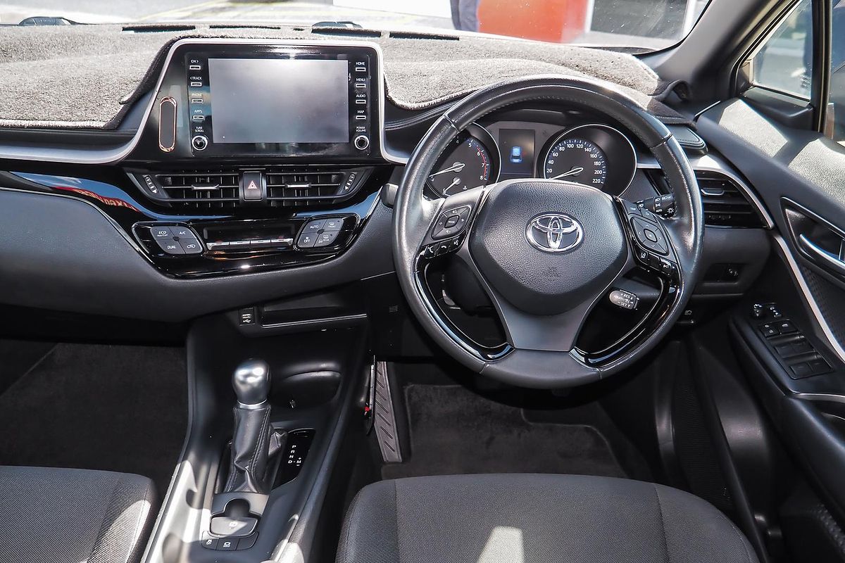 2020 Toyota C-HR NGX10R