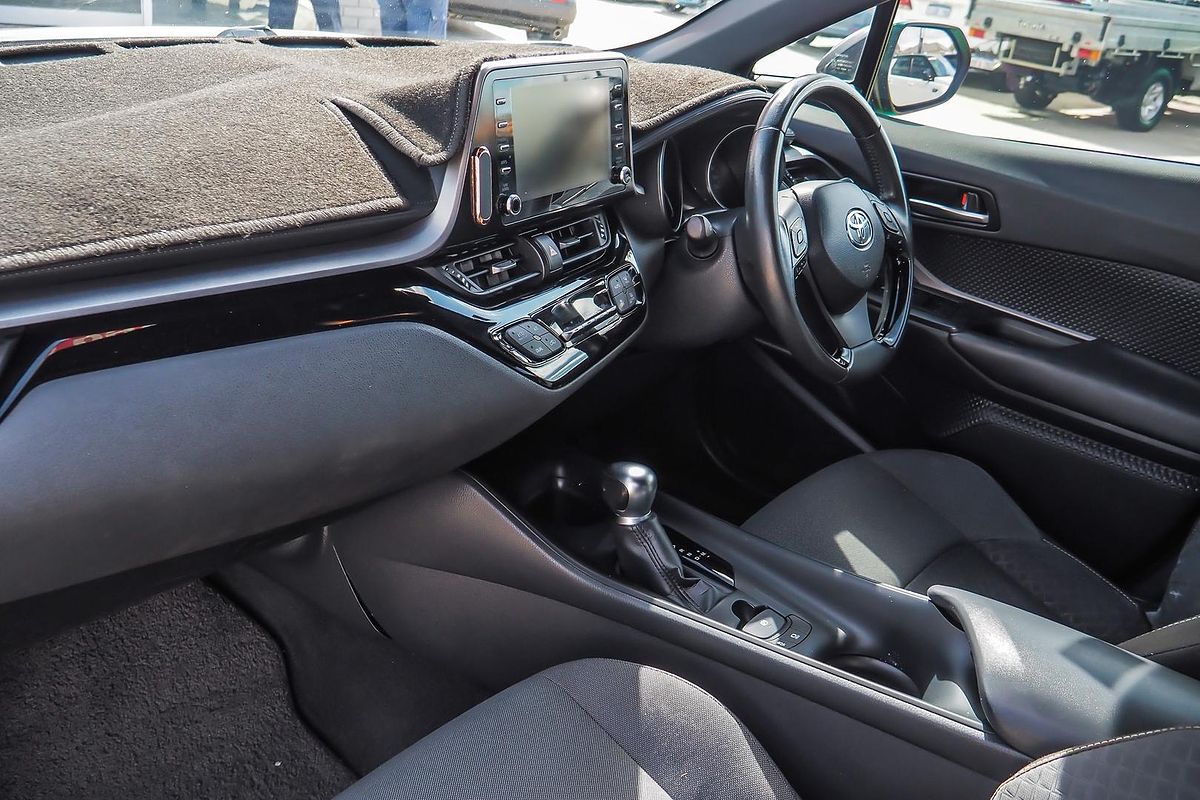 2020 Toyota C-HR NGX10R
