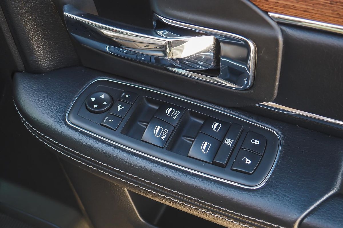 2019 RAM 1500 Laramie DS 4X4 SWB