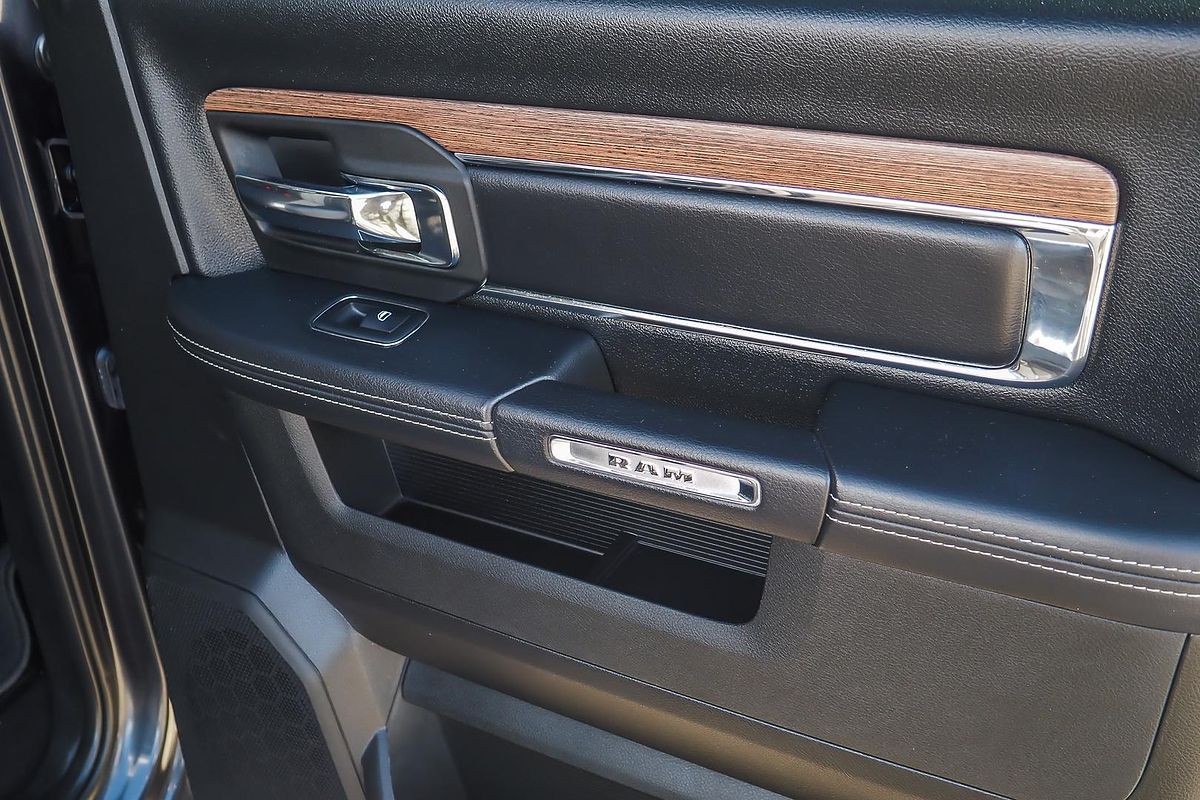 2019 RAM 1500 Laramie DS 4X4 SWB