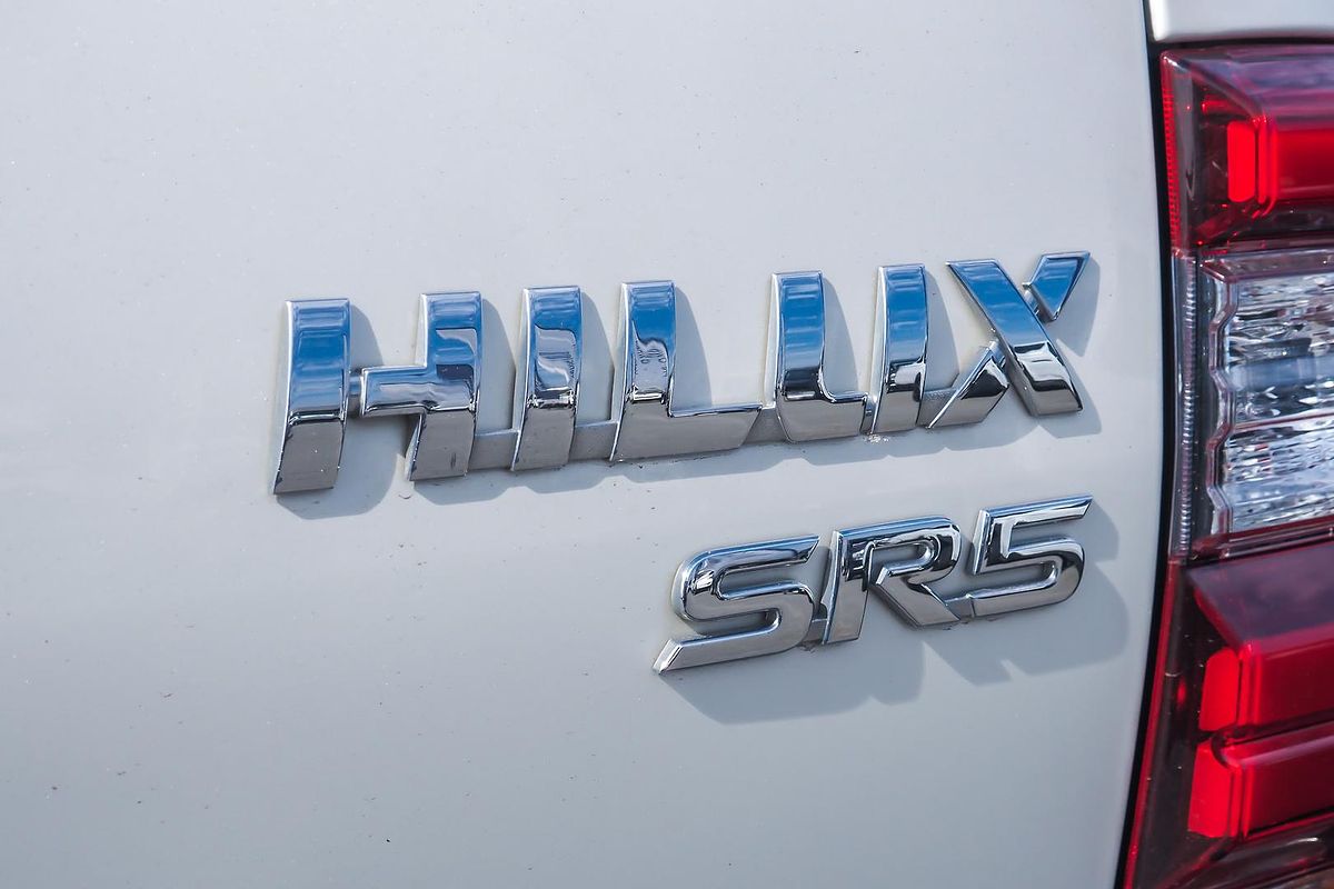2022 Toyota Hilux SR5 GUN126R 4X4