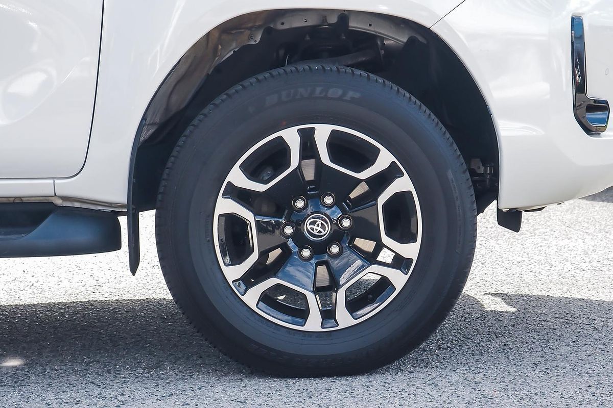 2022 Toyota Hilux SR5 GUN126R 4X4