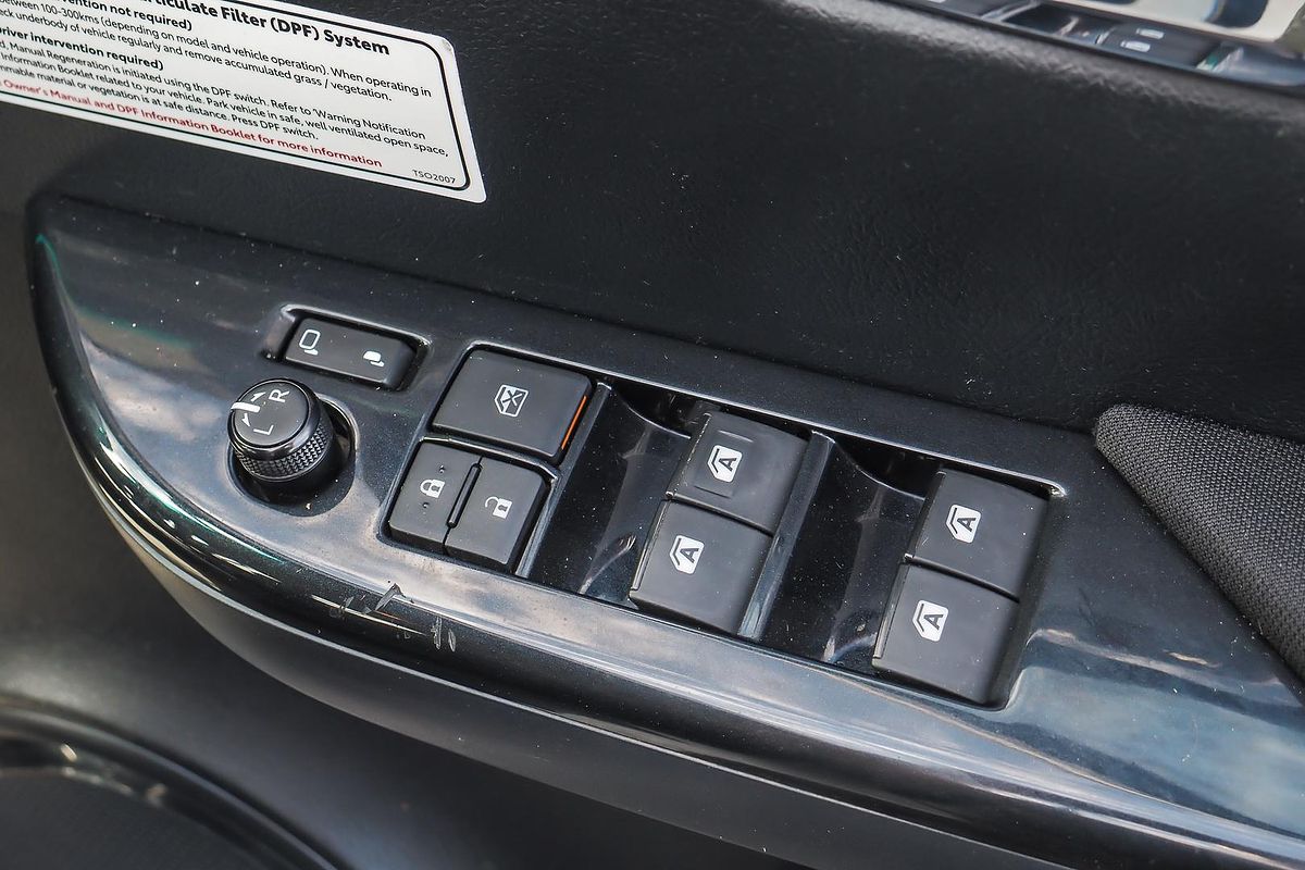 2022 Toyota Hilux SR5 GUN126R 4X4