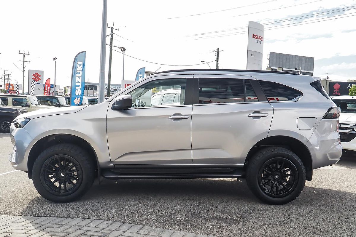 2025 Isuzu MU-X