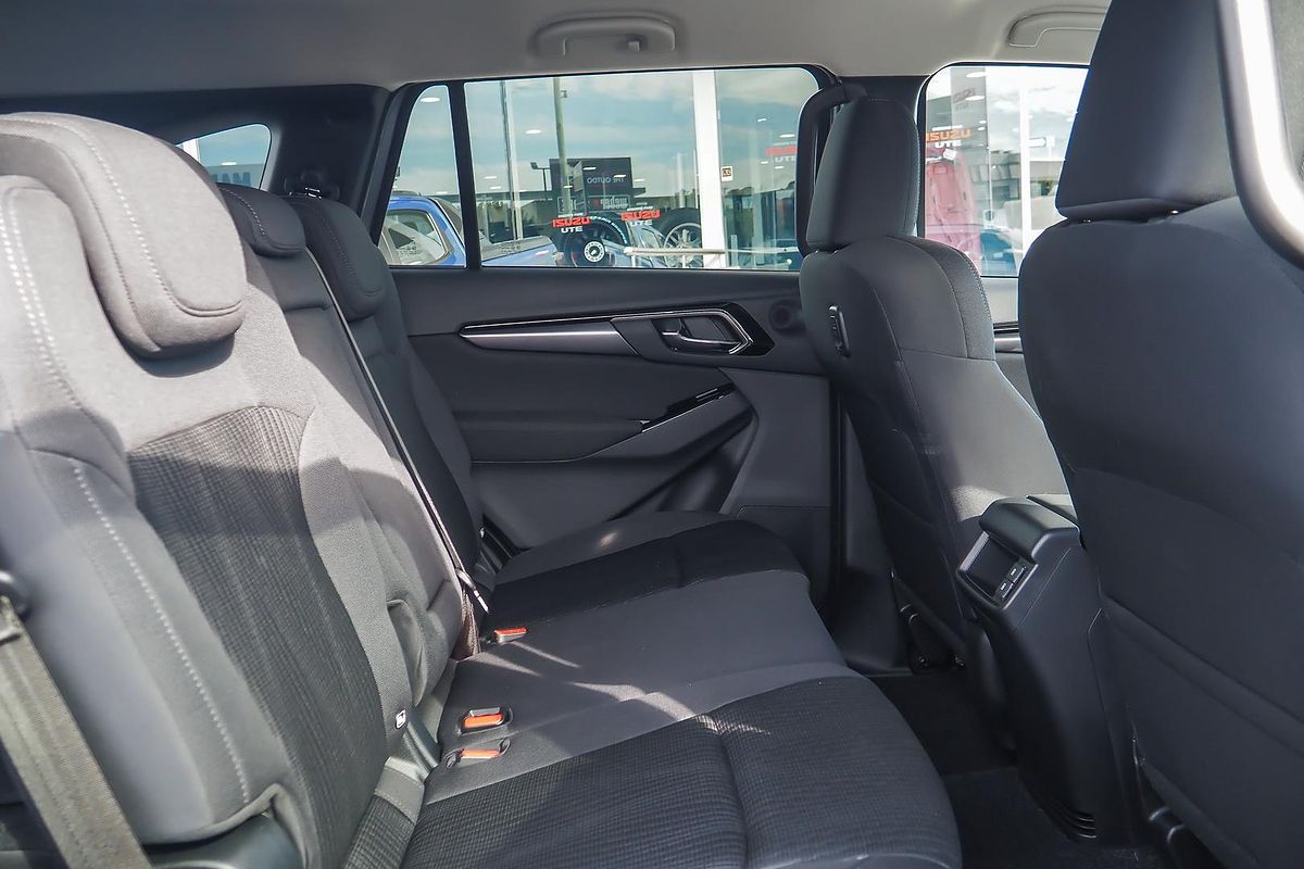2025 Isuzu MU-X