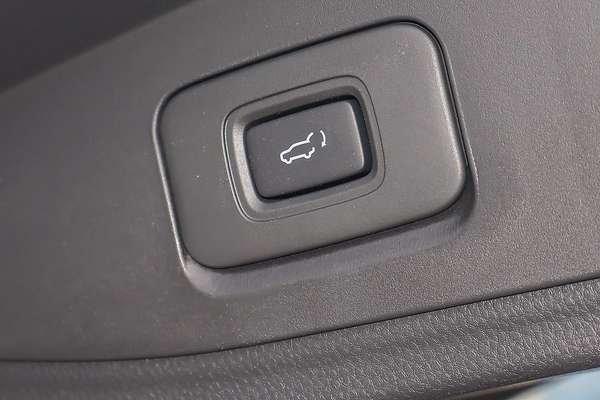 2025 Isuzu MU-X