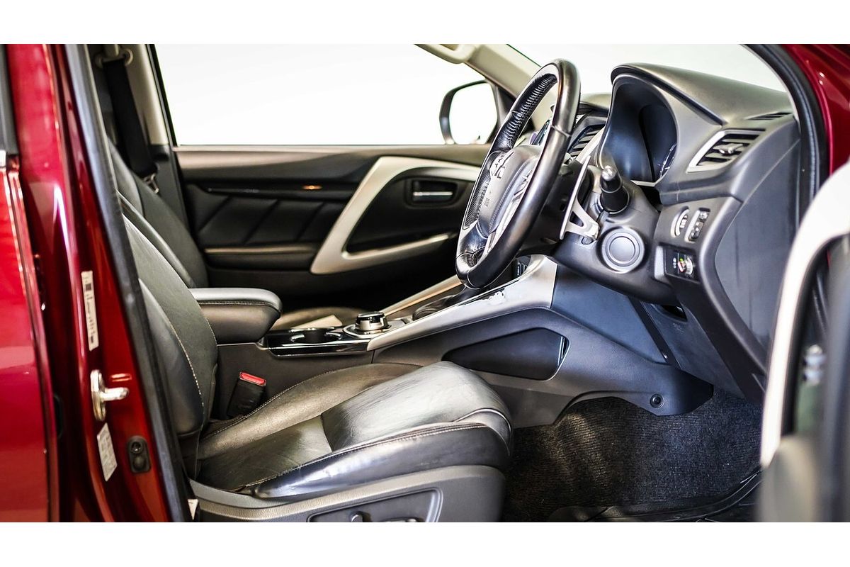 2017 Mitsubishi Pajero Sport GLS QE