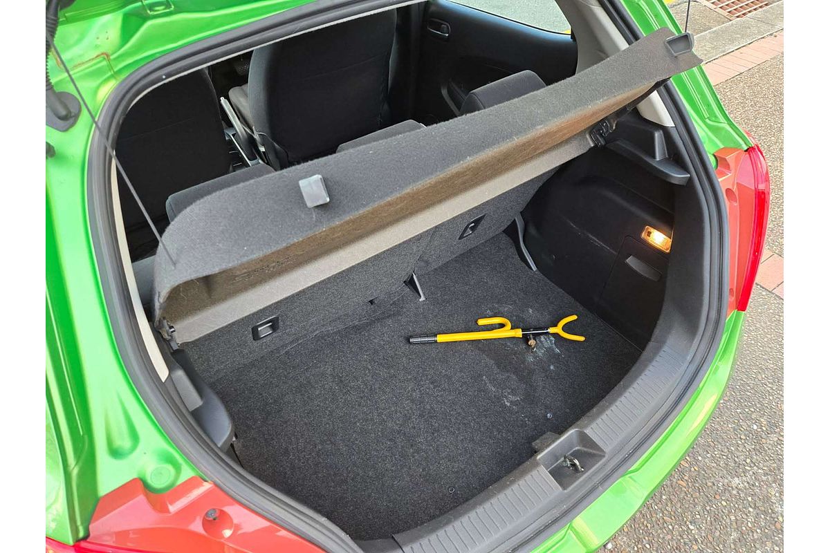 2012 Mazda 2 Neo DE Series 2