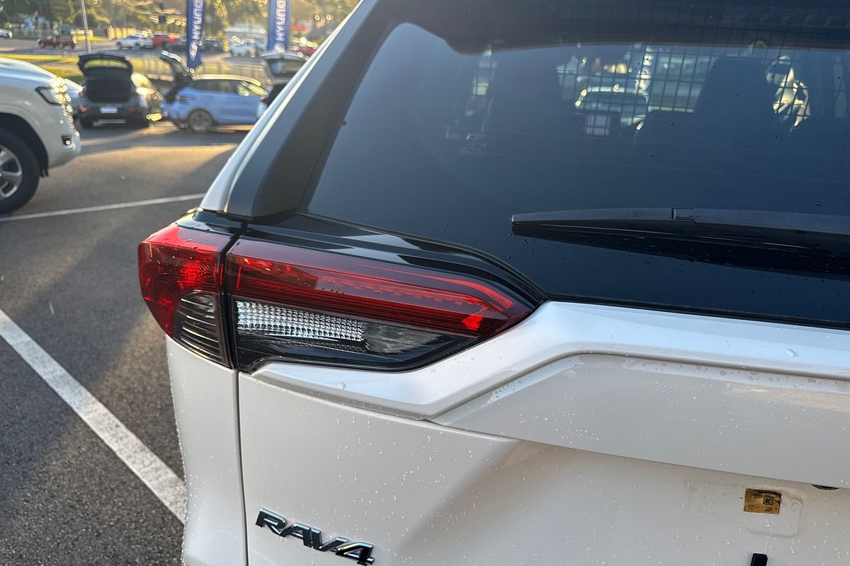 2019 Toyota RAV4 GX AXAH54R
