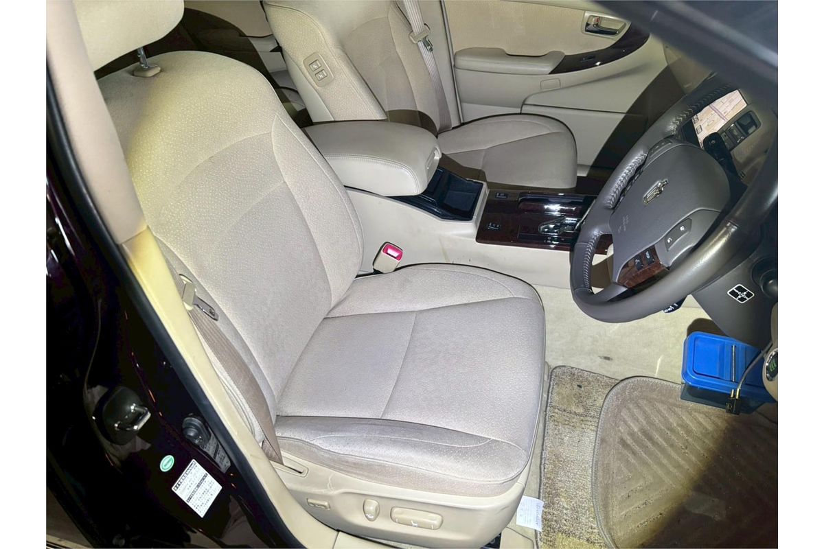 2006 Toyota Crown Royal Saloon i-Four 60th Special Edition UZS186
