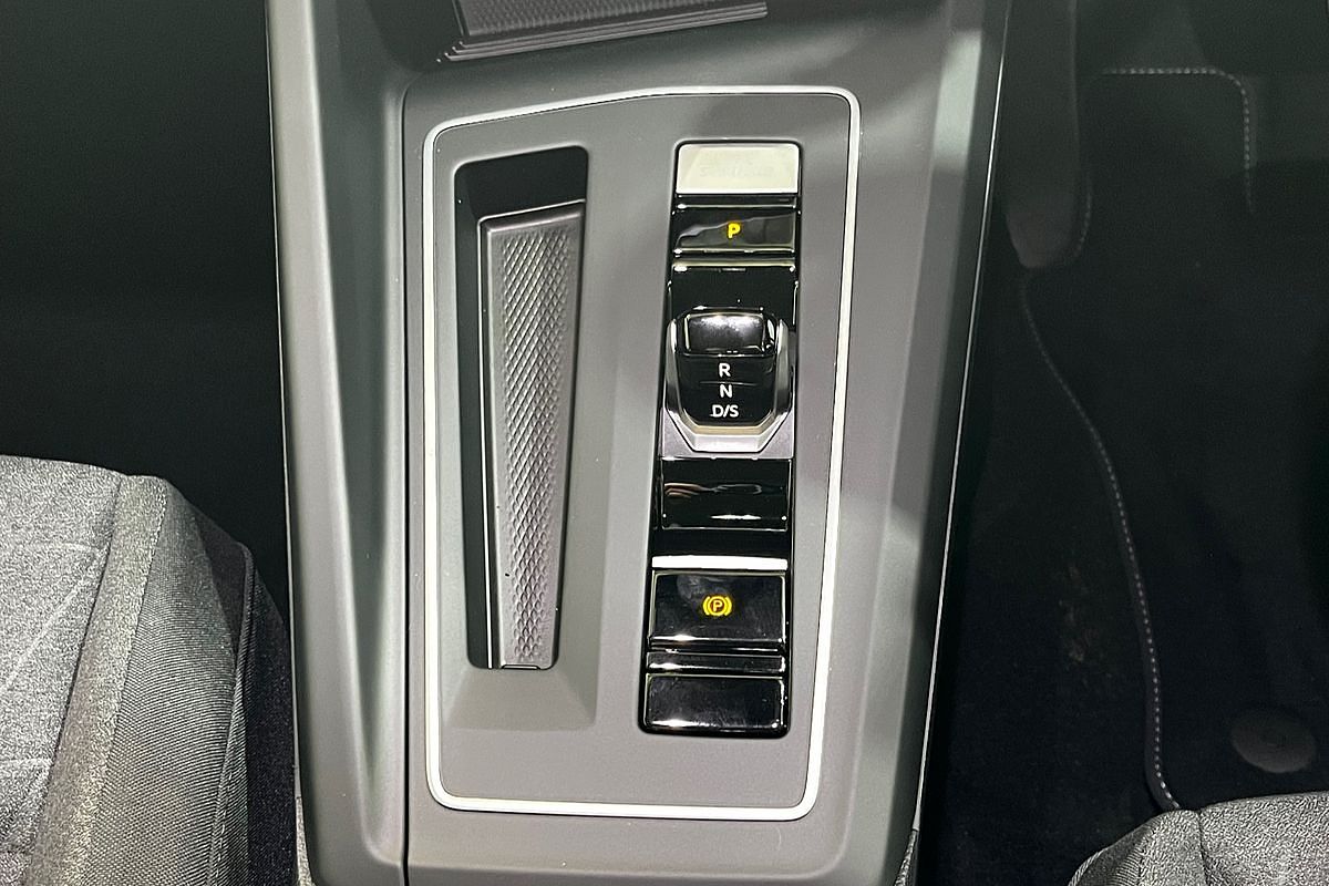 2025 Volkswagen Golf 110TSI Life 8.5