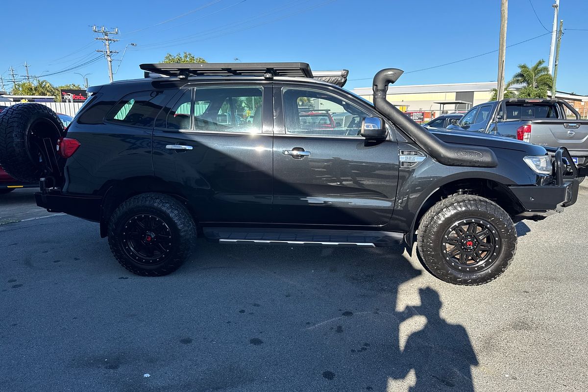2015 Ford Everest Titanium UA