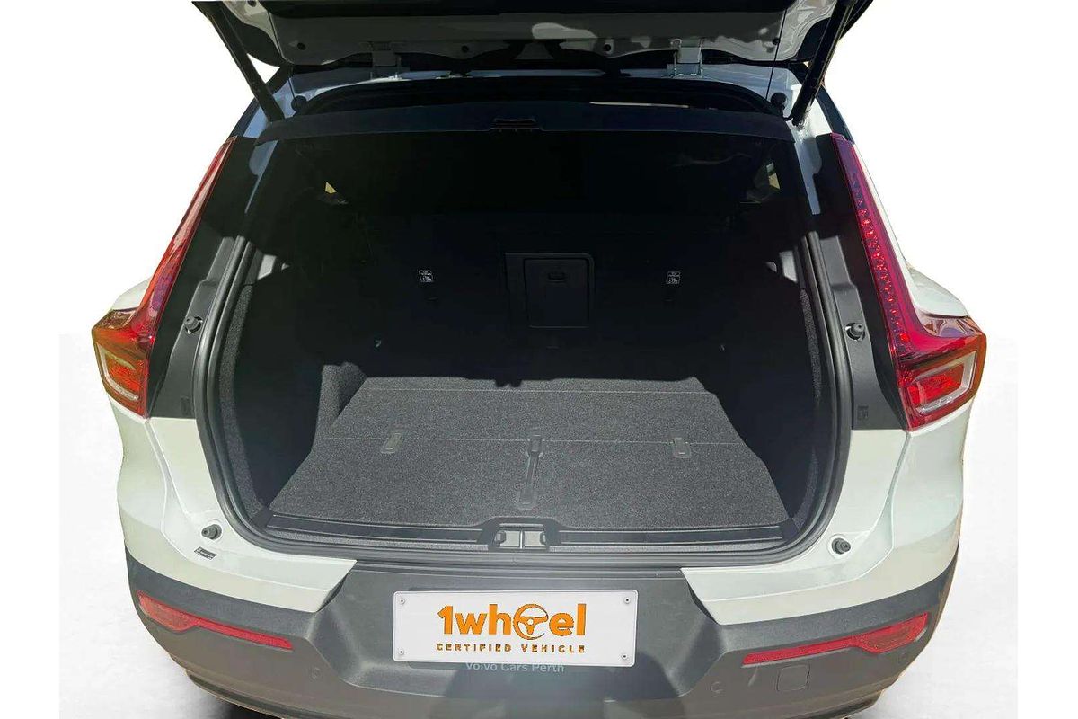 2023 Volvo XC40 Recharge Pure Electric
