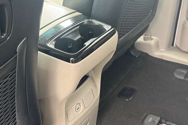 2019 Kia Carnival Platinum YP