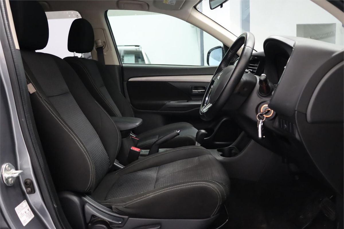 2015 Mitsubishi Outlander LS ZK