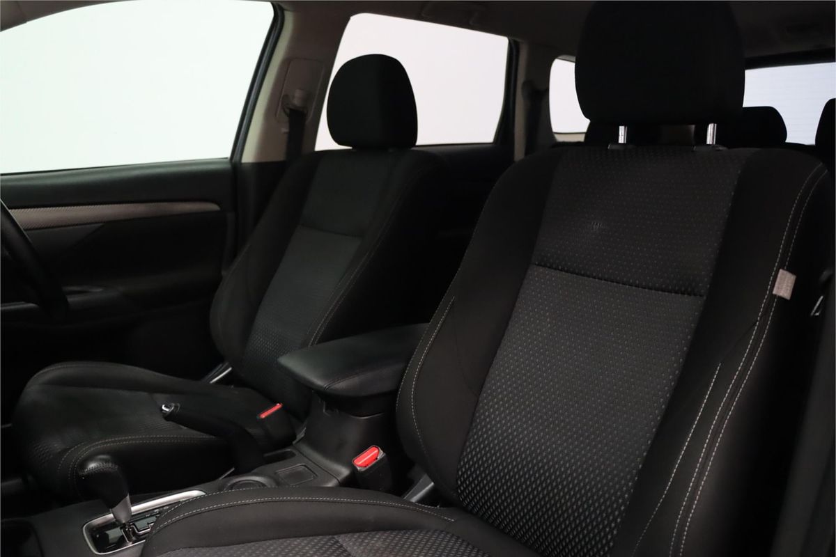 2015 Mitsubishi Outlander LS ZK