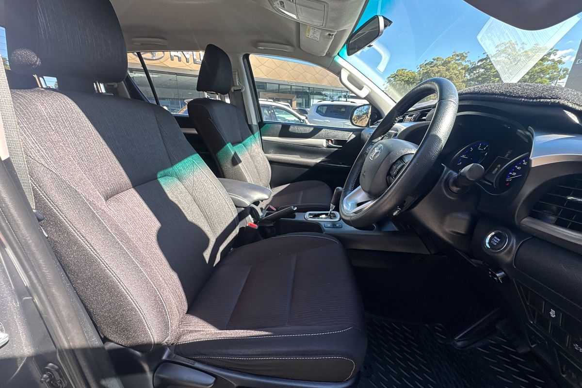 2019 Toyota Hilux SR5 GUN126R 4X4