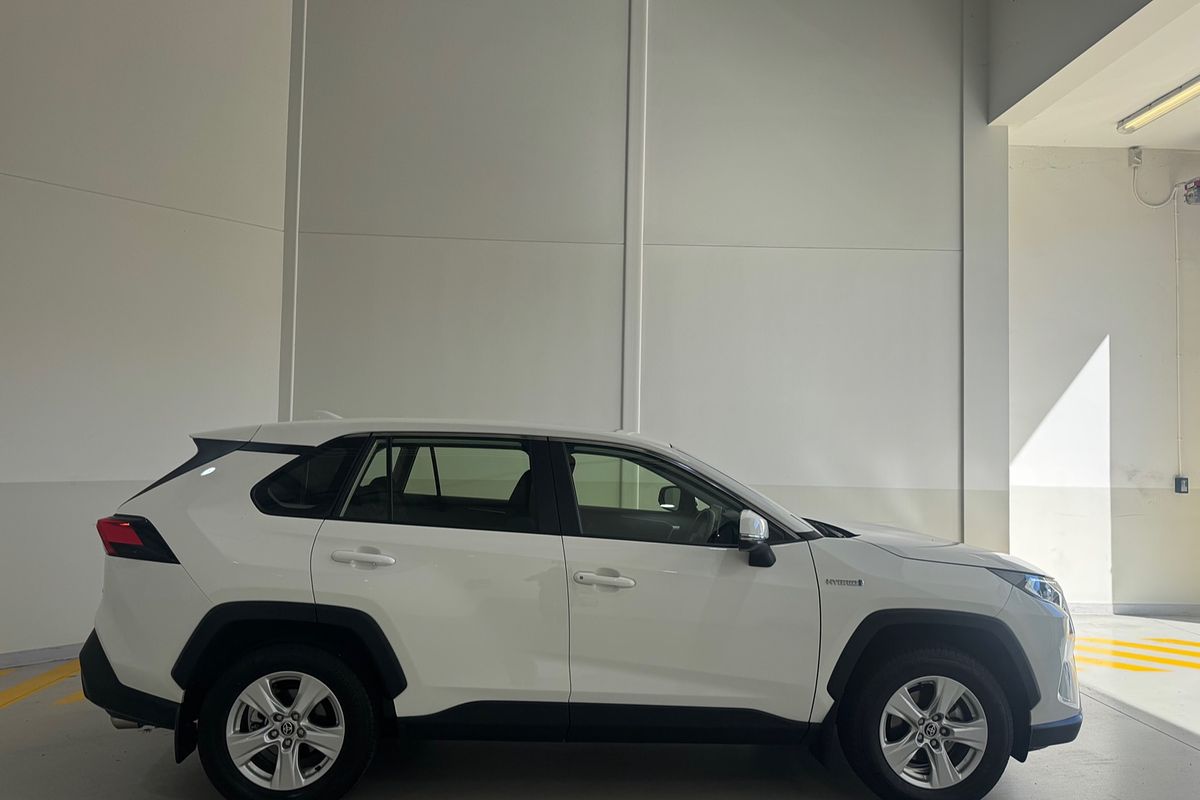 2021 Toyota RAV4 GX AXAH52R