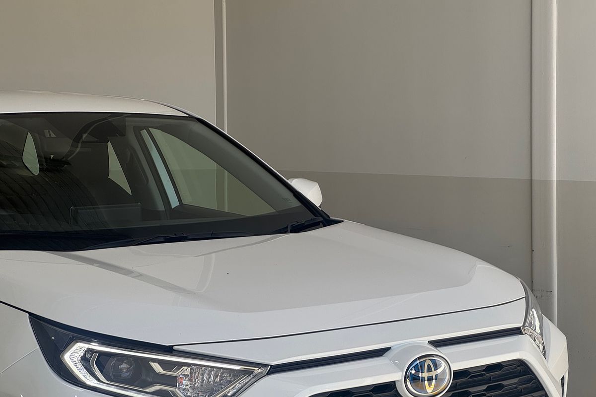 2021 Toyota RAV4 GX AXAH52R