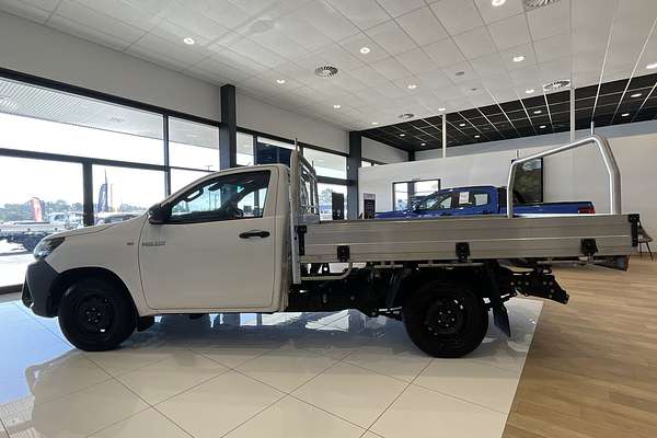 2020 Toyota Hilux Workmate TGN121R Rear Wheel Drive