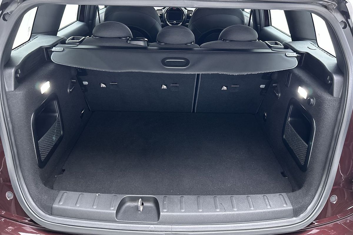 2018 MINI Clubman Cooper F54