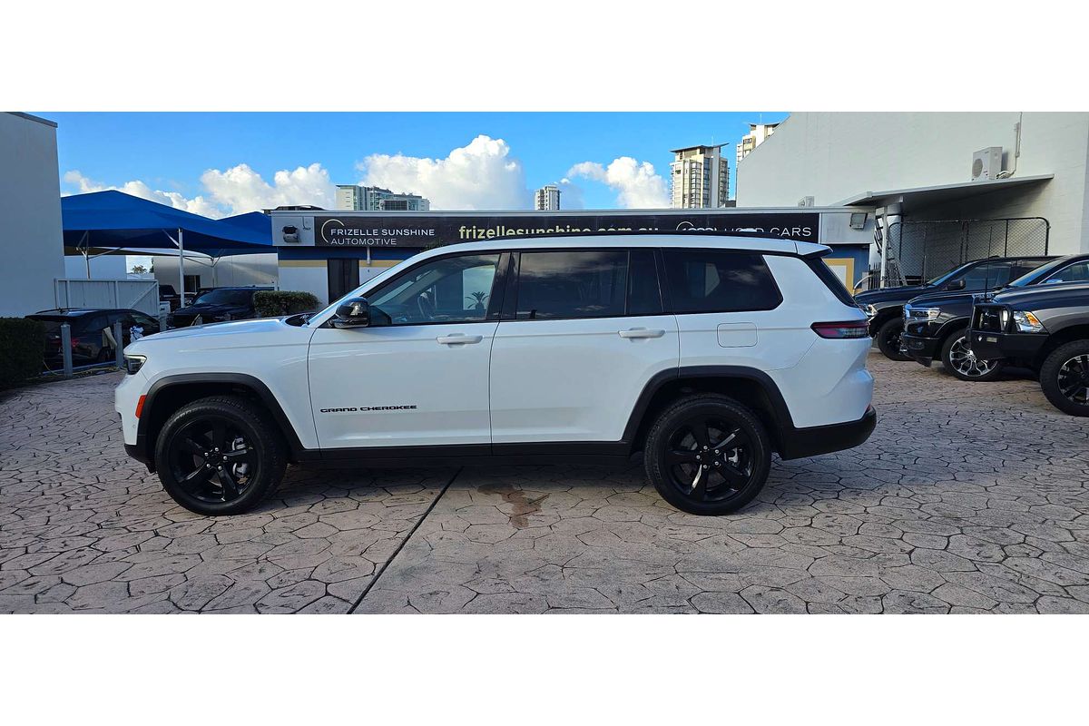 2022 Jeep Grand Cherokee Night Eagle WL